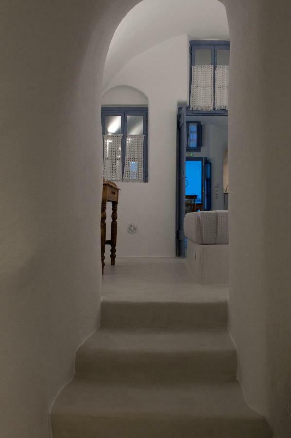 Olyra Traditional Cave Houses Пиргос Экстерьер фото