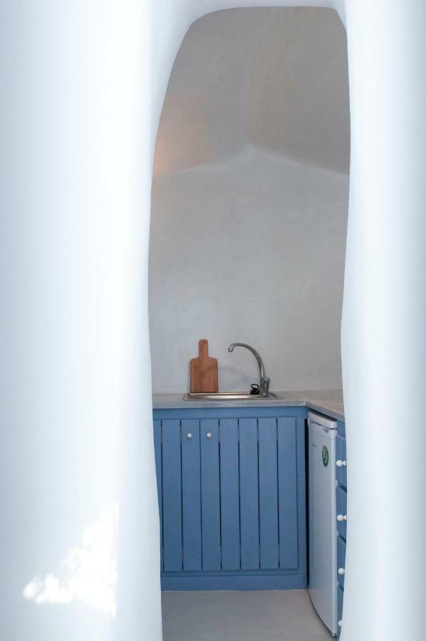Olyra Traditional Cave Houses Пиргос Экстерьер фото