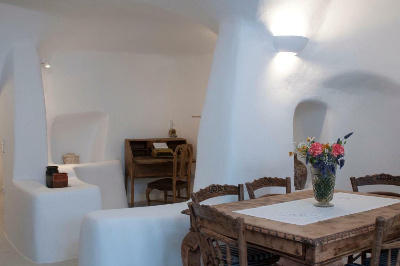 Olyra Traditional Cave Houses Пиргос Экстерьер фото